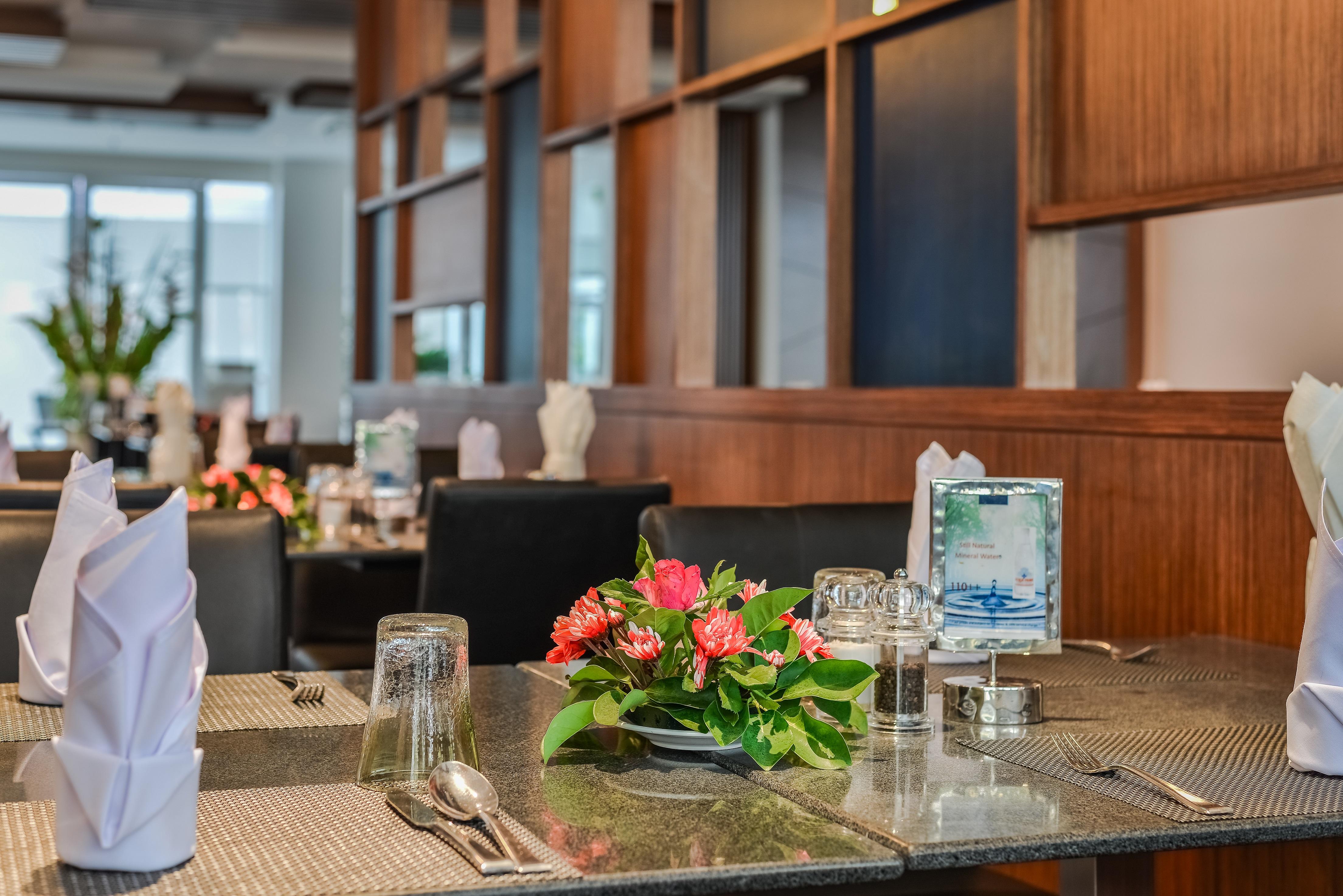 Fishermens Harbour Urban Resort - Sha Extra Plus Patong Exterior foto